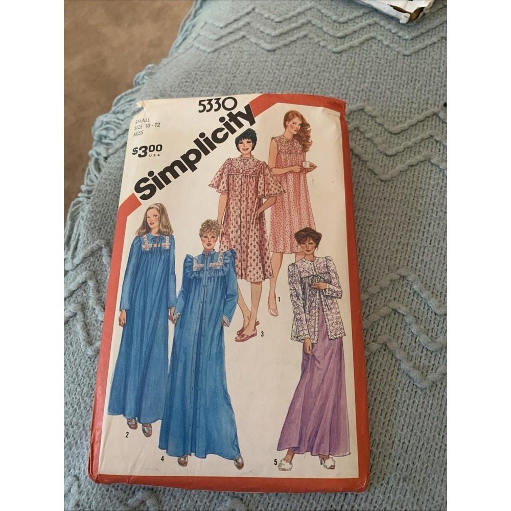 Vtg 80's Simplicity 5330 Nightgown, Robe & Bed Jacket Sewing Pattern UNCUT 10-12